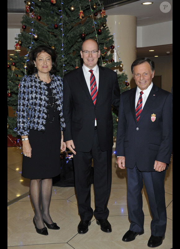 Le prince Albert Louis Biancheri et Madame Yvette Lamblin Berti et le 30 novembre 2011 à l'Auditorium Rainier III