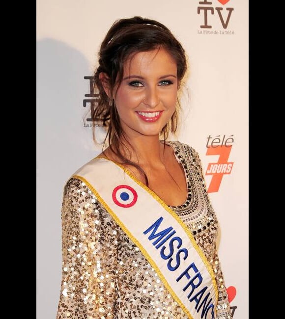 Malika Ménard, Miss France 2010, en juin 2010 à Paris