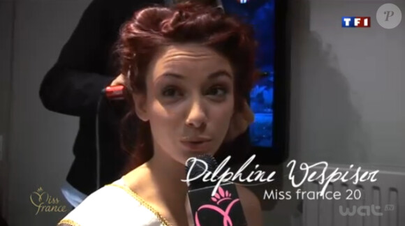 Delphine Wespiser, Miss France 2012 : un petit brushing avant un nouveau shooting en décembre 2011