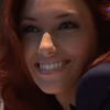 Delphine Wespiser, Miss France 2012, affiche son plus beau sourire lors d'un shooting en décembre 2011