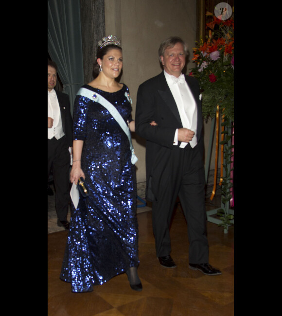 La princesse Victoria de Suède Brian P Schmidt lors de la cérémonie de remise des prix Nobel à Stockholm le 10 décembre 2011