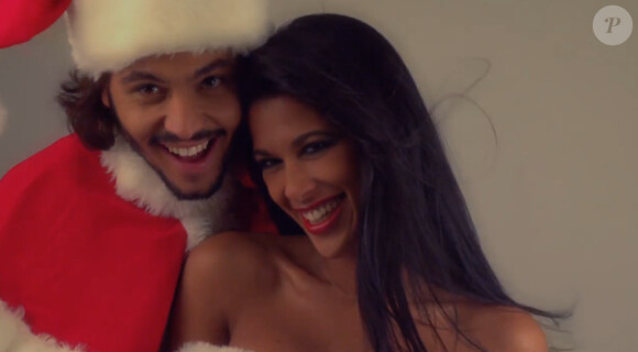 dans la vidéo promo pour la soirée Secret Christmas Story au Six Seven le 23 décembre 2011 à Paris