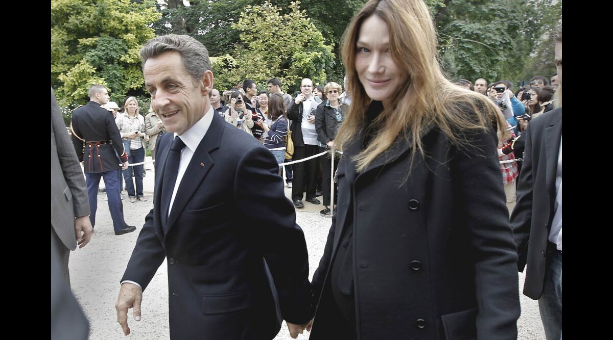 Carla Bruni Sarkozy Enceinte De Jumeaux