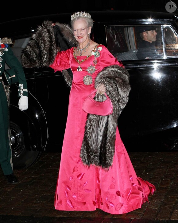 La reine Margrethe II de Danemark arrive à Amalienborg pour la première réception du Nouvel An, à Copenhague, le 1er janvier 2012.