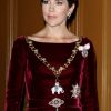 La princesse Mary de Danemark était splendide dans une ancienne robe de grossesse et parée de bijoux précieux de la reine Désirée pour la première réception du Nouvel An à Amalienborg (à Copenhague), le 1er janvier 2012.