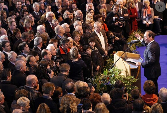 François Hollande présente ses voeux dans son fief de Tulle, le 7 janvier 2011.