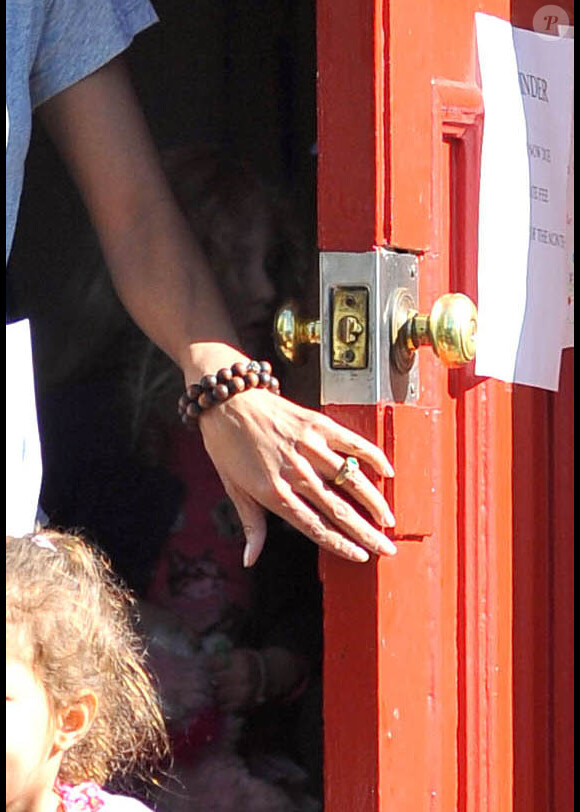 Halle Berry le 6 janvier 2012 porte sa bague de finançailles