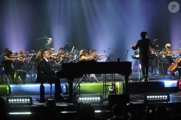 Julien Clerc en concert au Palais des Congrès de Paris, le 13 janvier 2012.