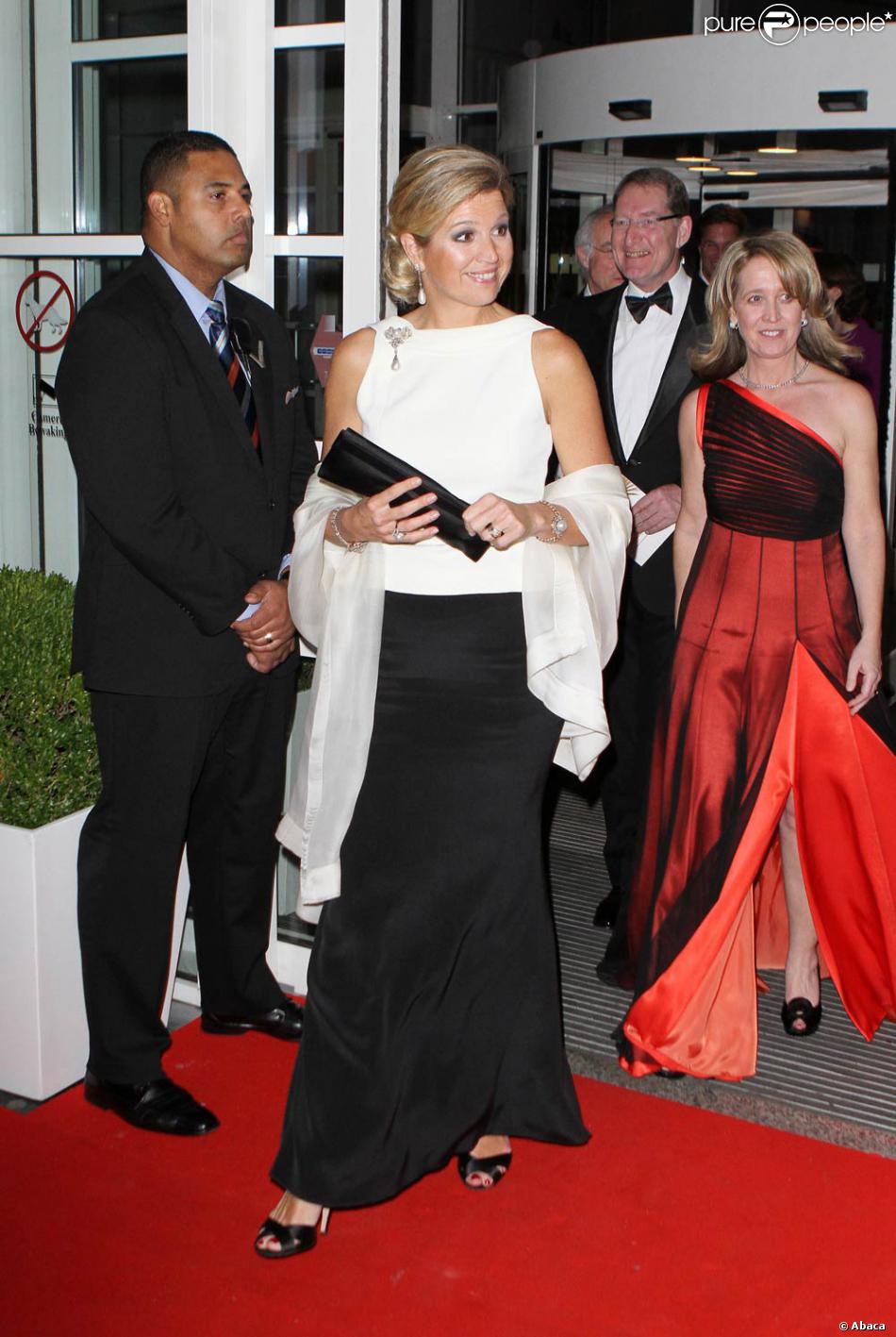 Maxima Des Pays Bas Honorait Le 23 Janvier 2012 Le Diner De Gala
