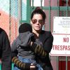 Sandra Bullock va chercher son petit Louis à l'école le 24 janvier 2012 à Los Angeles