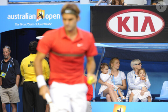 Charlene Riva et Myla Rose, les deux jumelles de Roger Federer le 26 janvier 2012 à Melbourne ont vainement encouragé leur papa lors de sa demi-finale perdue face à Rafael Nadal