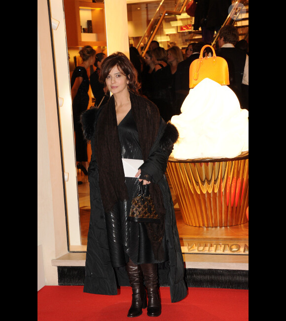 Laura Morante lors de l'inauguration de la  "Maison Rome Étoile", nouvelle boutique Louis Vuitton à Rome, le 27  janvier 2012