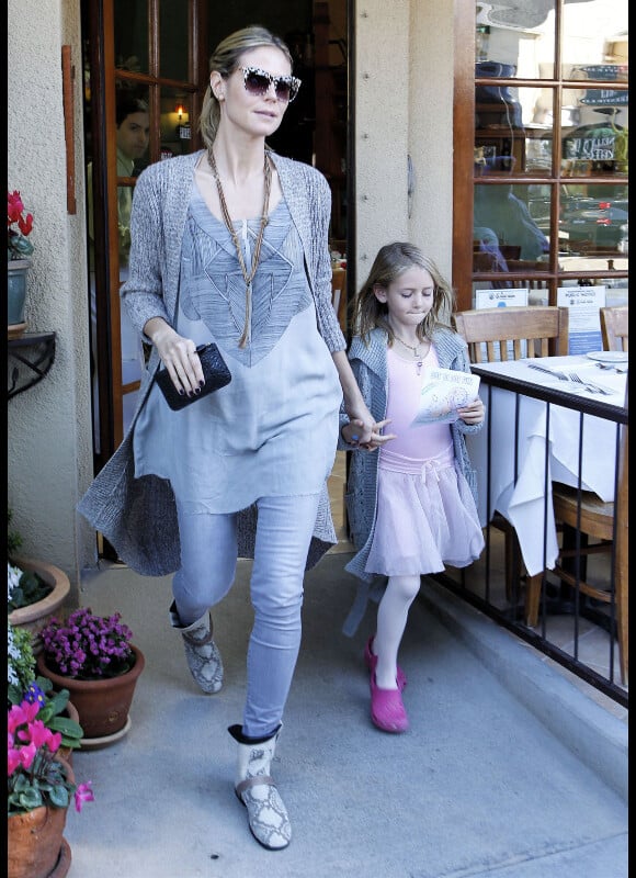 Heidi Klum et sa fille Leni à Los Angeles le 4 février 2012