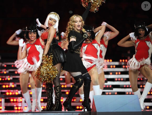 Madonna et Nicki Minaj le 5 février 2012 lors du show donné à la mi-temps du Super Bowl à Indianapolis