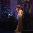 Lana Del Rey interprète  Blue Jeans  au  Saturday Night Live , le 14 janvier 2012.