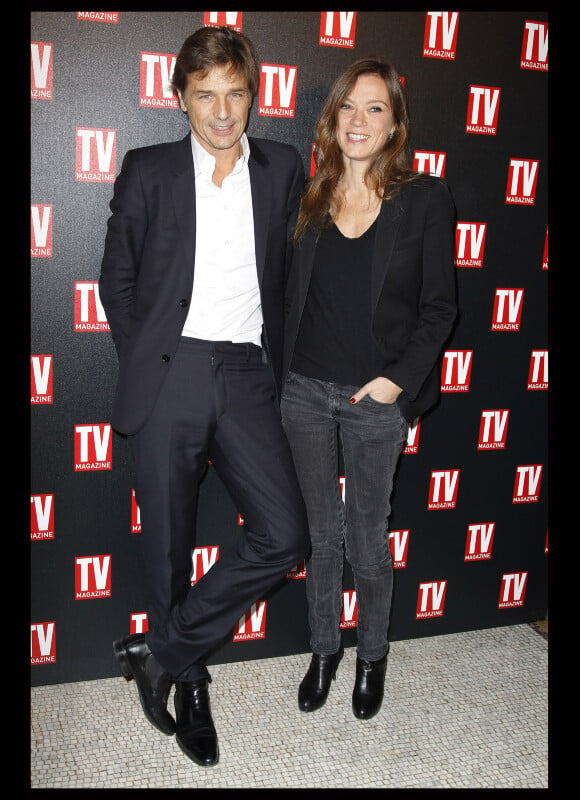 Guy Lagache et sa femme Émilie lors de la soirée TV Magazine fête ses 25 ans, au Plaza Athénée, le 8 février 2012. 