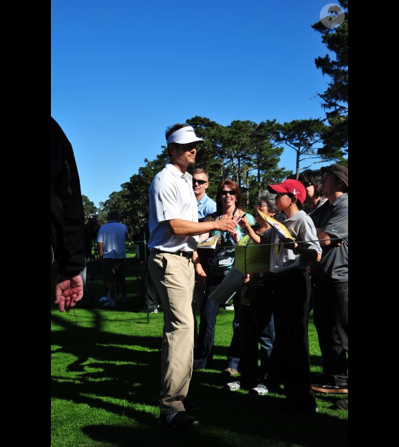 Fergie soutient son homme Josh Duhamel lors de son tournoi de golf, à Los Angeles, le 8 février 2012