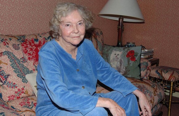 Sophie Desmarets en novembre 2005 à son domicile parisien.
La comédienne est morte à 89 ans le 13 février 2012 à Paris.