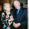 Sophie Desmarets avec Jean-Claude Pinoteau au mariage de Philippe Poiret en 2003.
La comédienne est morte à 89 ans le 13 février 2012 à Paris.