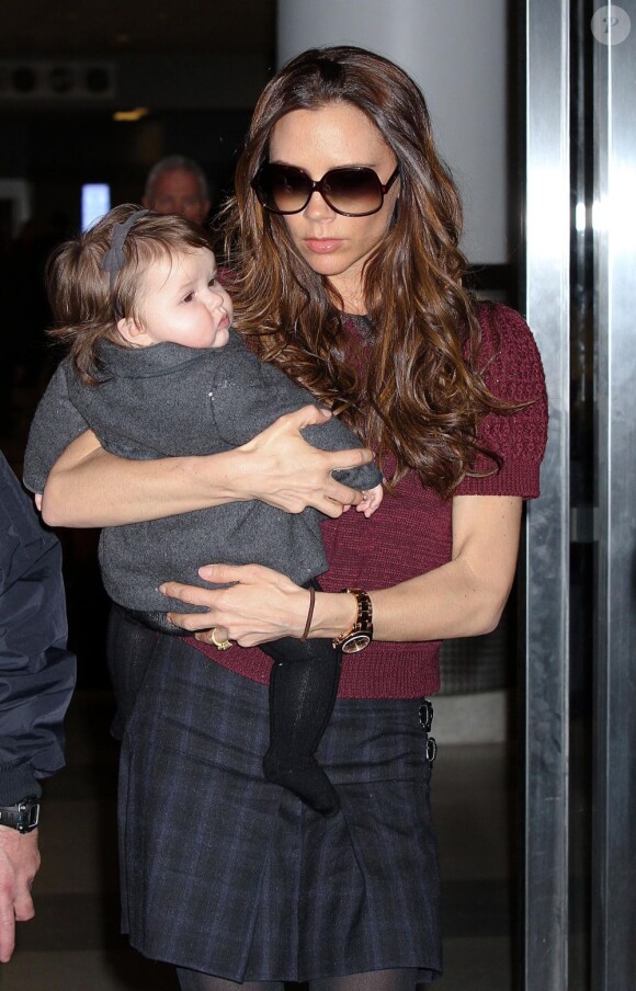Victoria Beckham et son adorable fille Harper, coupable de son manque de sommeil. New York, le 7 février 2012.