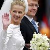 Le prince Friso et la princesse Mabel lors de leur mariage en 2004.
Pris dans une avalanche à Lech (Alpes autrichiennes) le 17 février 2012, le prince Friso a été déclaré dans le coma le 24 février. La famille royale en pleine tragédie...