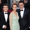 Michel Hazanavicius, Bérénice Bejo et Thomas Langmann arrivent aux Oscars, le 26 février 2012 à Los Angeles.