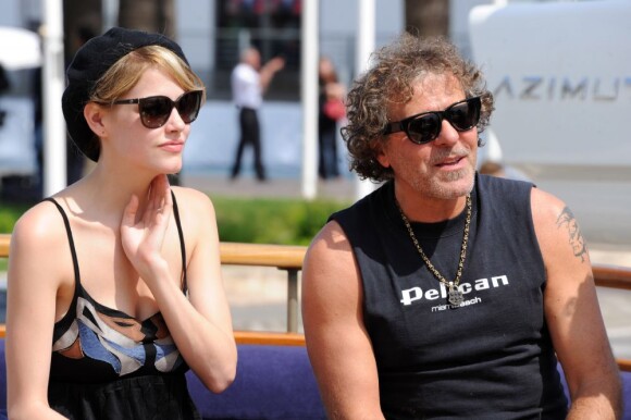 Ashley Smith et Renzo Rosso, amis dans la vie et partenaires au travail, passaient quelques jours à Cannes lors du dernier festival. Le 18 mai 2011.