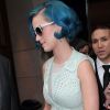 Katy Perry à la sortie de son hôtel parisien va assister aux shows de la Fashion Week parisienne. 1er mars 2012