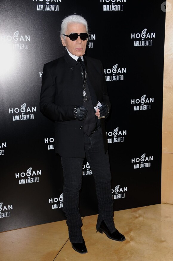 Karl Lagerfeld et ses invités ont envahi la Galerie Bailly, dans le septième arrondissement. Paris, le 1er mars 2012.