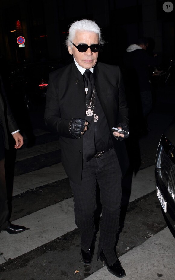 Karl Lagerfeld s'est ensuite rendu à la Maison Du Caviar où il a pu retrouver Katy Perry. Paris, le 1er mars 2012.
