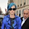 Katy Perry quitte le restaurant L'Avenue, à Paris, le samedi 3 mars 2012.