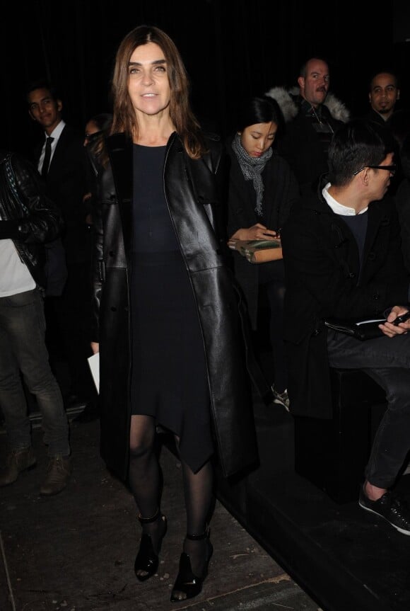 Carine Roitfeld au défilé Givenchy qui s'est déroulé à Paris le 4 mars 2012