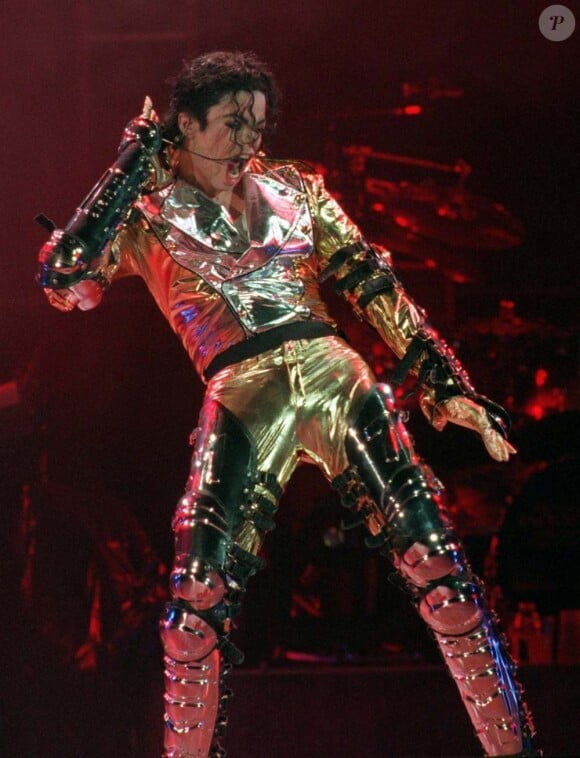 Michael Jackson sur scène à Prague, le 7 septembre 1996.