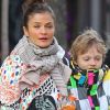 Helena Christensen, son fils Mingus et une amie dans les rues de New York le 7 mars 2012.