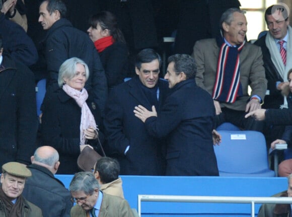 Nicolas Sarkozy et François Fillon lors du match des VI Nations entre la France et l'Angleterre (22-24) le 11 mars 2012 à Saint-Denis