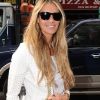 Elle Macpherson superbe à New York pour la promo de son émission Fashion Star. Le 13 mars 2012