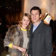  Sarah et Marc Lavoine lors de la présentation de la nouvelle collection joaillerie Stone chez Montaigne Market le 6 mars 2012 à Paris 