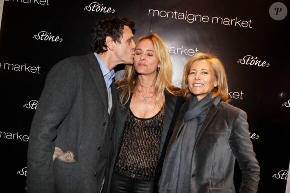 Marc et Sarah Lavoine aux côtés de Claire Chazal lors de la présentation de la nouvelle collection joaillerie Stone chez Montaigne Market le 6 mars 2012 à Paris