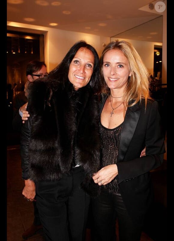 Liliane Jossua (propriétaire de Montaigne Market) et Marie Poniatowski (créatrice de la marque Stone) lors de la présentation de la nouvelle collection joaillerie Stone chez Montaigne Market le 6 mars 2012 à Paris