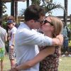 Nicky Hilton embrasse son chéri, à Miami le 21 mars 2012
