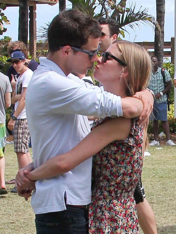 Nicky Hilton et son amoureux, à Miami le 21 mars 2012