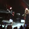 Lara Fabian s'est fait surprendre par ses fans roumains lors de son concert à Bucarest le 18 mars 2012, qui ont brandi 4000 messages d'amour alors qu'elle allait entonner sa chanson Je t'aime.