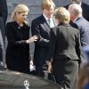 Au lendemain de funérailles à Lommel, le roi Albert II de Belgique et la reine Paola, accompagnés par le prince Willem-Alexander et la princesse Maxima des Pays-Bas, assistaient le 22 mars 2012 aux obsèques des sept enfants d'Heverlee tués à Sierre.
