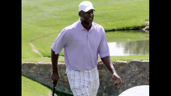 Michael Jordan tout en élégance pour une partie de golf événement