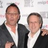 Jean Reno et René Balcer lors de la soirée d'ouverture du MIP TV à Cannes au Martinez à Cannes le 1er avril 2012
