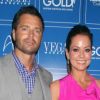 David Charvet et sa femme Brooke Brurke assistent au lancement du magazine Vegas à la boutique Gold Boutique du Aria Resort au Casino de Las Vegas, le 30 mars 2012