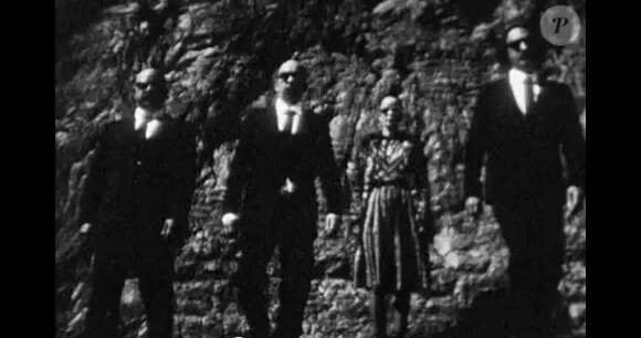 Garbage façon Reservoir Dogs dans le clip Blood for Poppies, premier single extrait de l'album Not Your Kind Of People, à paraître le 14 mai 2012.