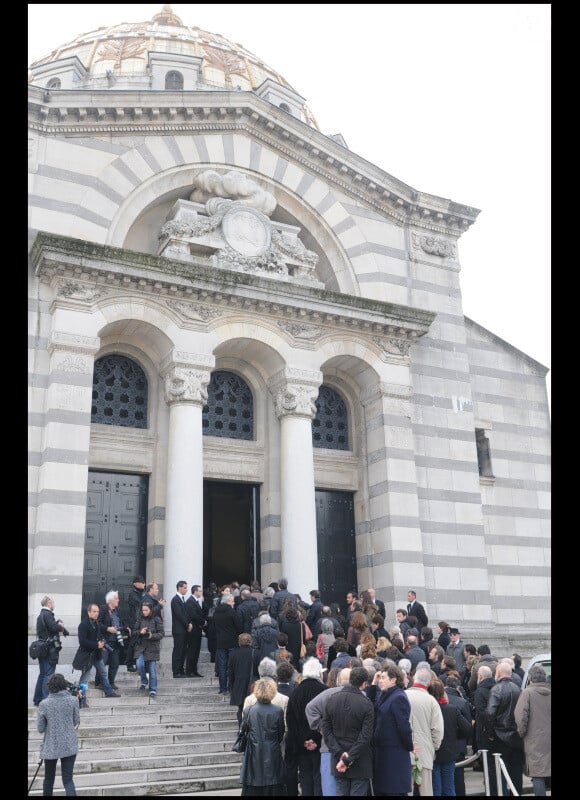 Les obsèques de Claude Miller au crématorium du cimetière du Père-Lachaise à Paris le 11 avril 2012