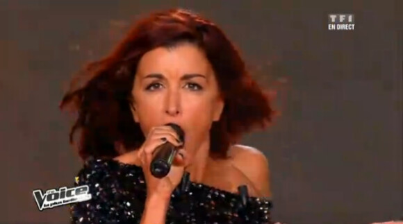 Jenifer chante avec ses talents sur le plateau de The Voice, samedi 7 avril sur TF1
