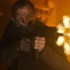 Daniel Craig ressort les armes dans Skyfall de Sam Mendes.